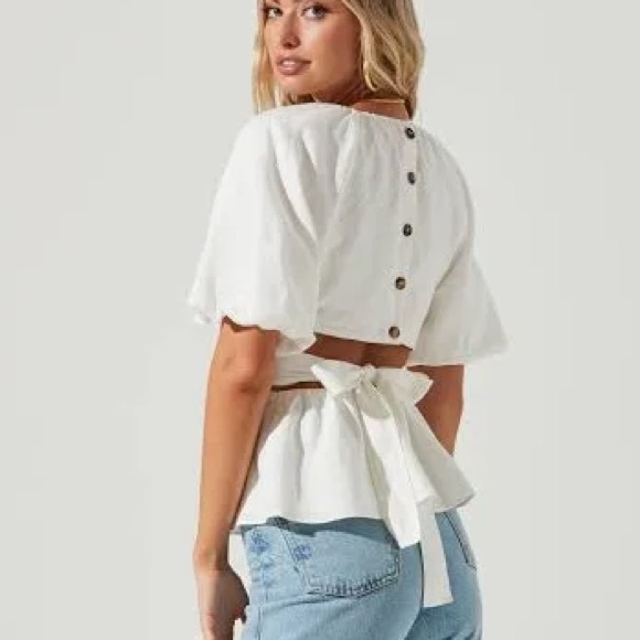 ASTR the LABEL Women’s Vendetti Cutout Puff Sleeve Ivory Linen Top Size Large - Picture 3 of 8